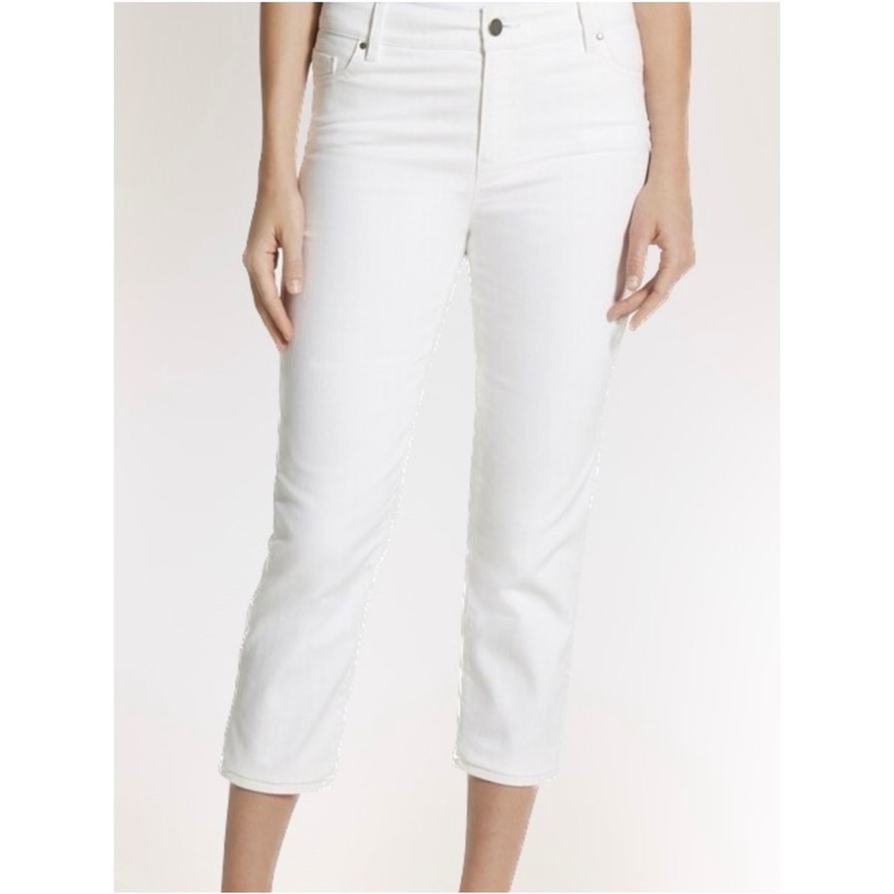 Chicos Platinum Denim White Ultimate Fit Capri Jeans Womens Size 1 Cropped Pants
